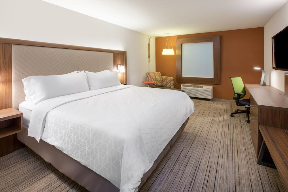 Express & Dallas South - By Ihg 2*