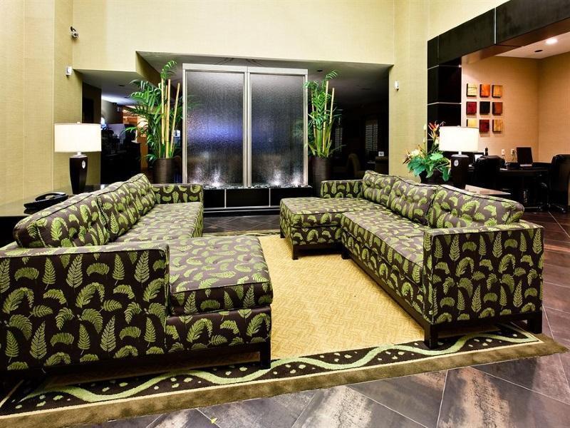 Express & Dallas South - By Ihg Hotel DeSoto