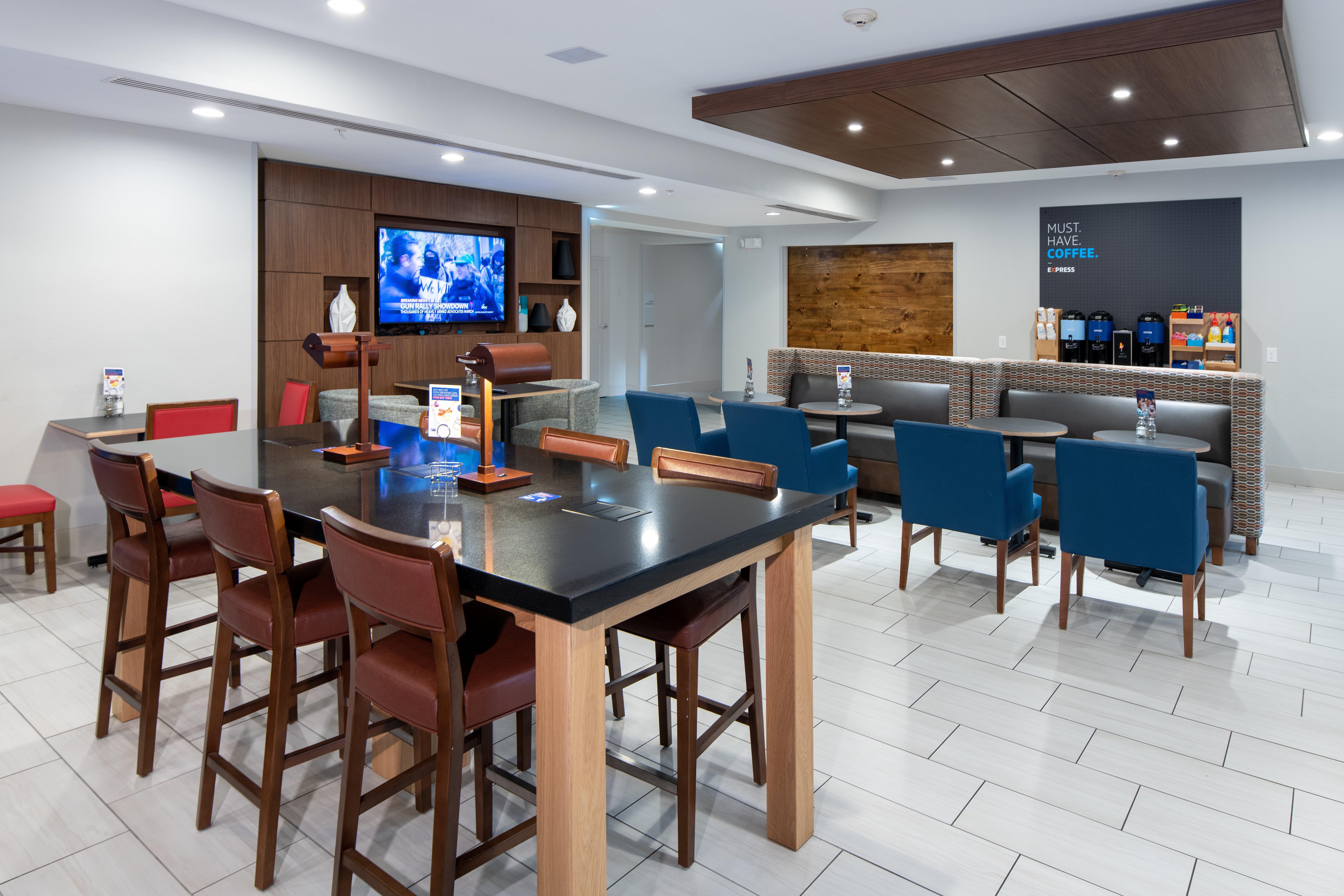 Express & Dallas South - By Ihg