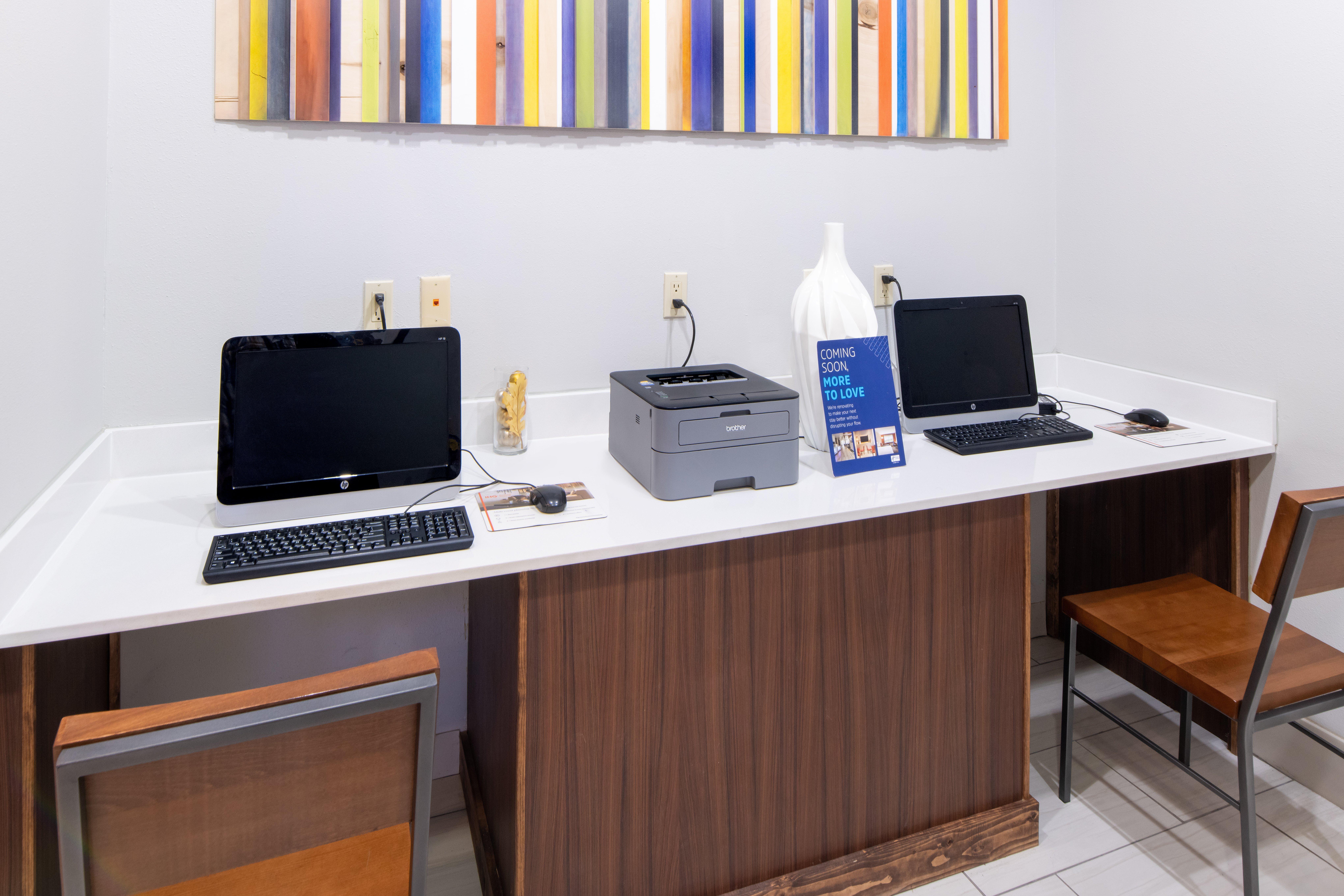 Express & Dallas South - By Ihg Hotel 2*