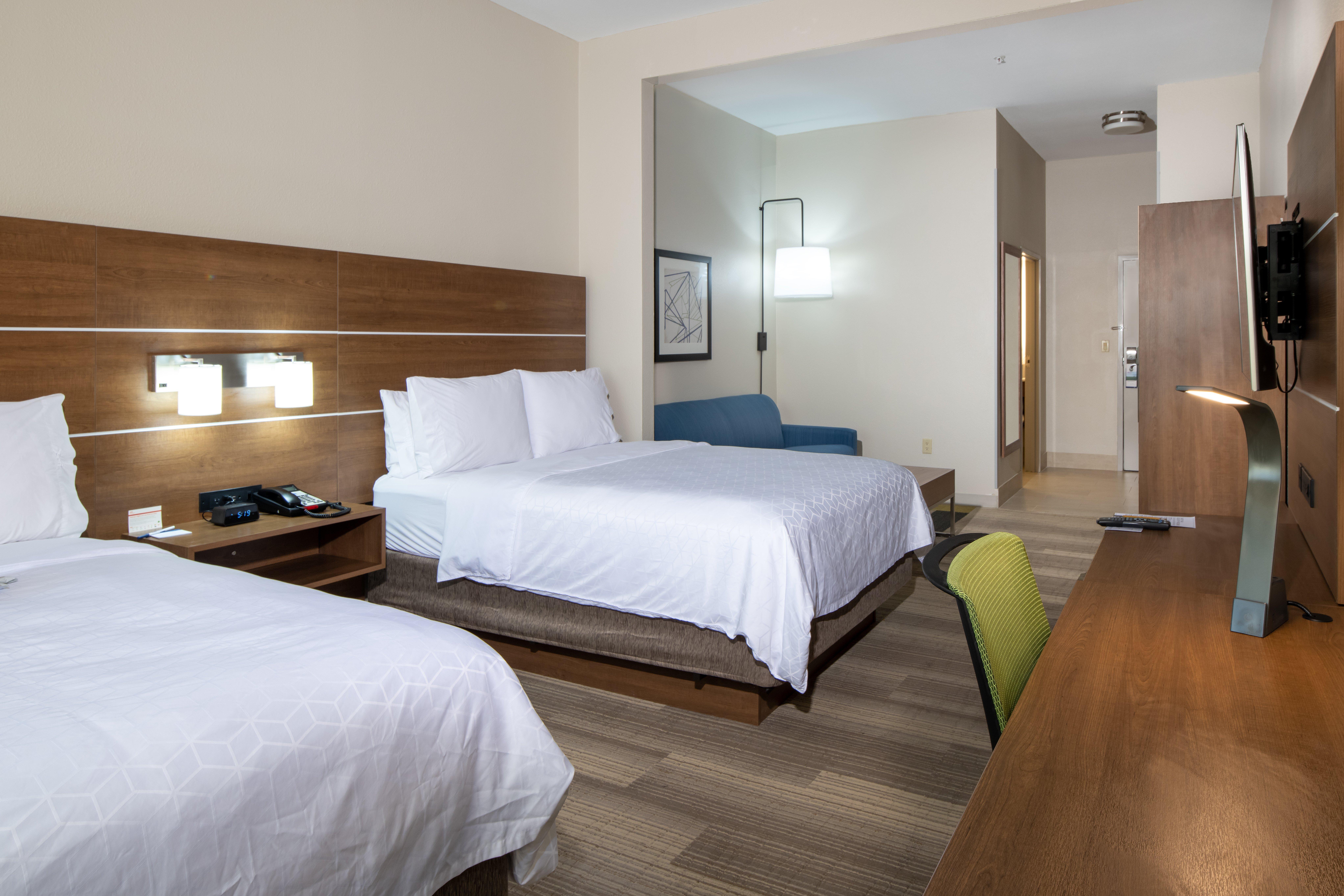 Express & Dallas South - By Ihg