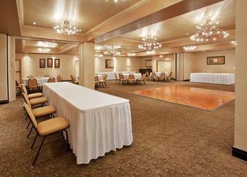 Hotel Express & Dallas South - By Ihg 2*