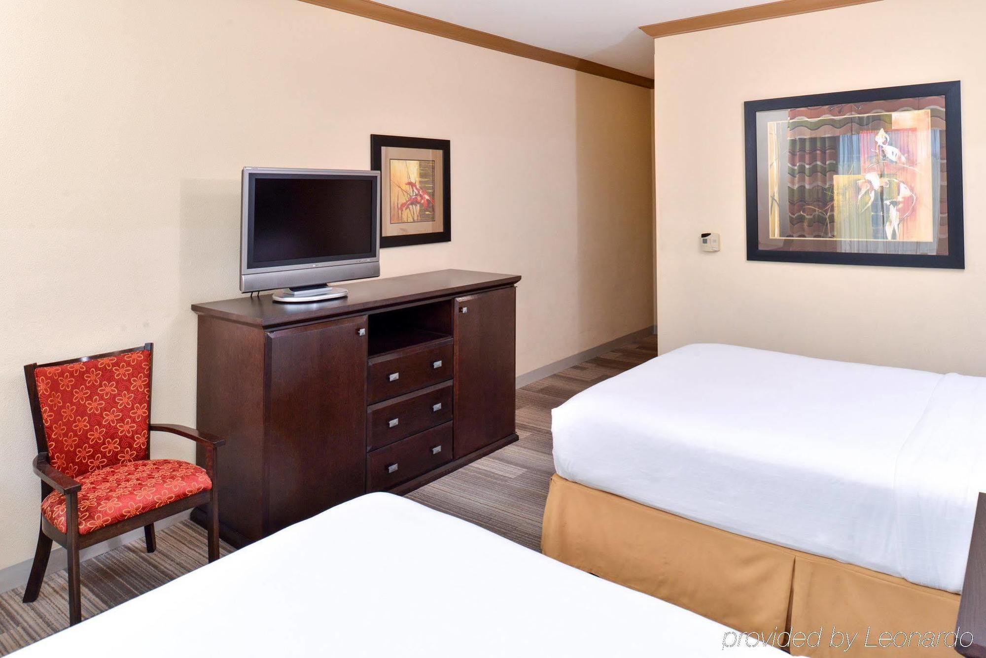Hotel Express & Dallas South - By Ihg DeSoto