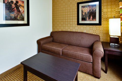 Express & Dallas South - By Ihg Hotel DeSoto